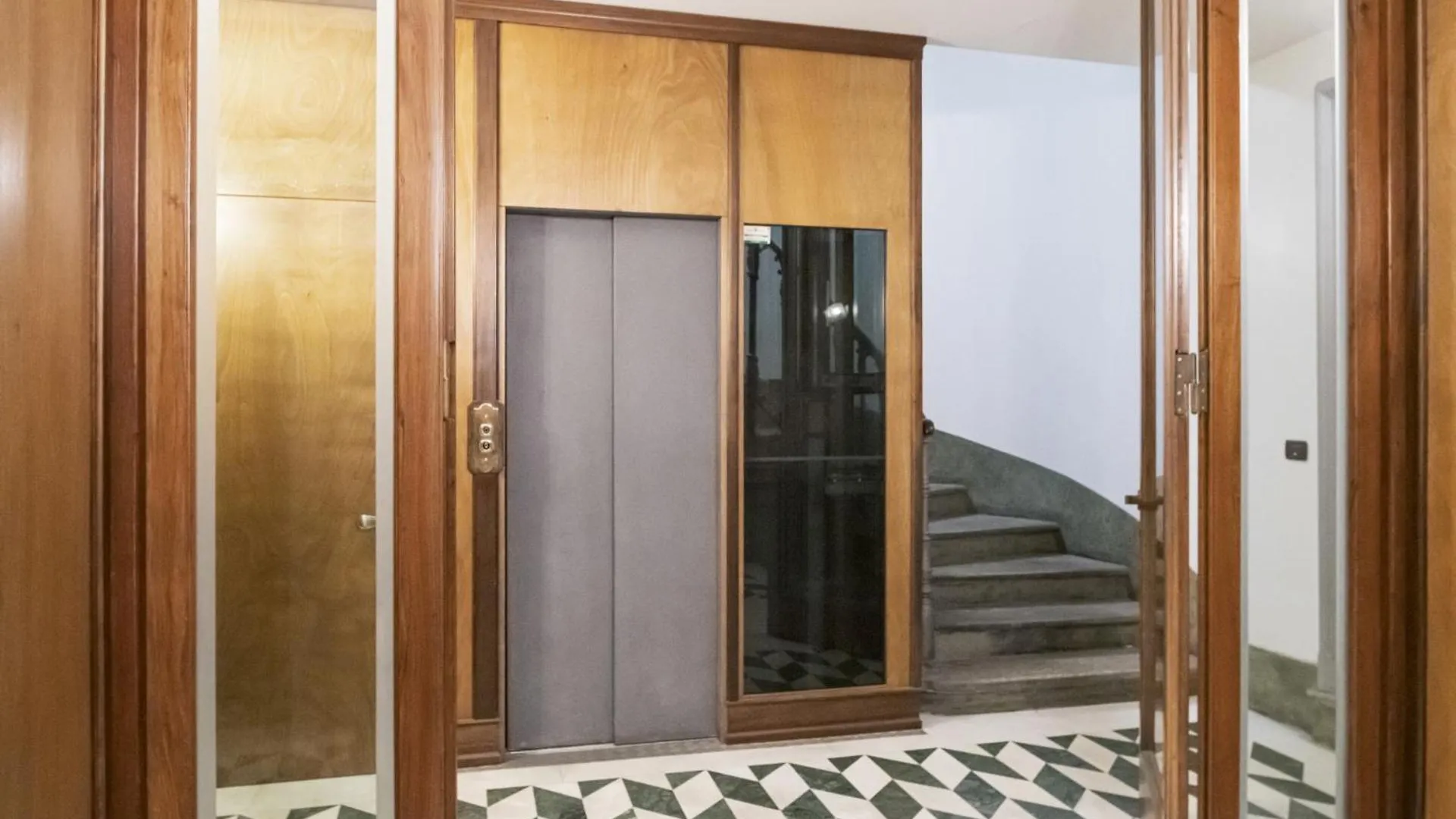 Ferienwohnung Easylife - Monolocale Di Lusso In Brera Mailand